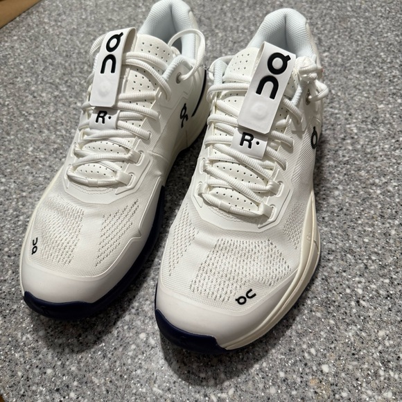 New ON Men's Roger Pro Hard Court Tennis Shoes Size 13 white/acai - Picture 9 of 10